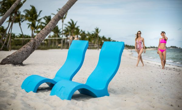 Ledge Lounger Signature Photos x